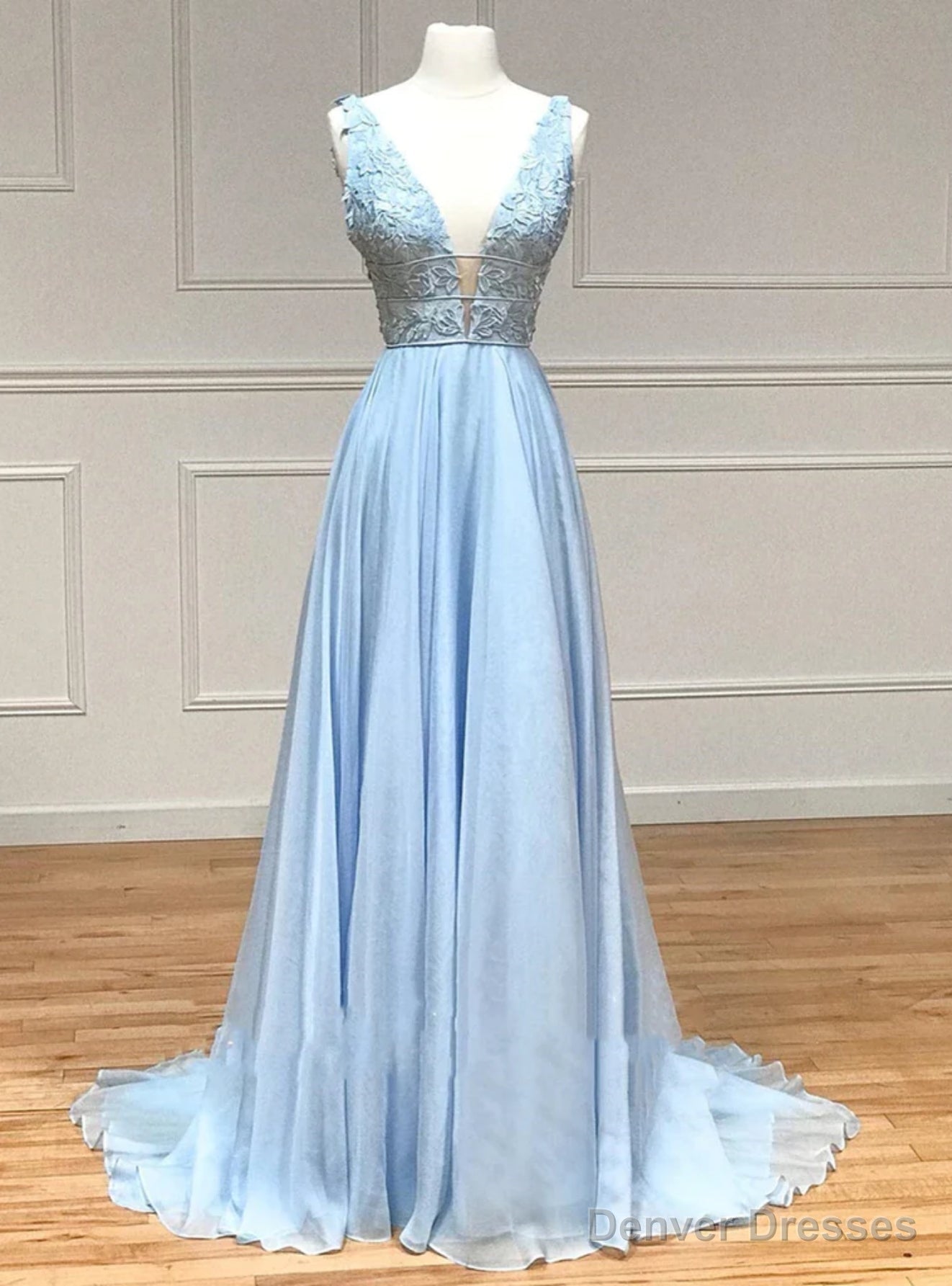 Light Blue Satin V-neck Appliques Prom Dress Main image