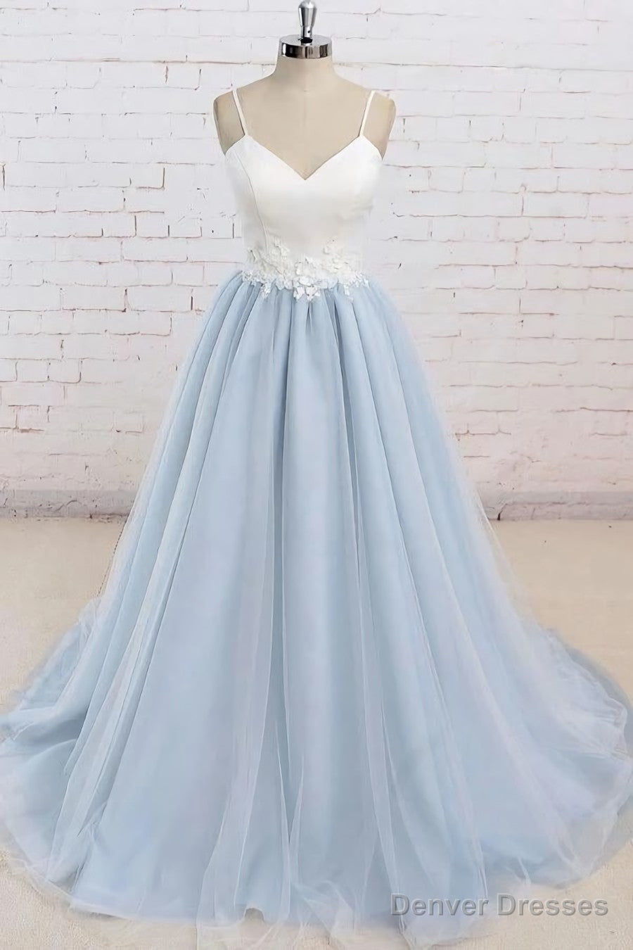 Light Blue Tulle Simple Spaghetti Straps Sweep Train Backless Prom Dress Main image