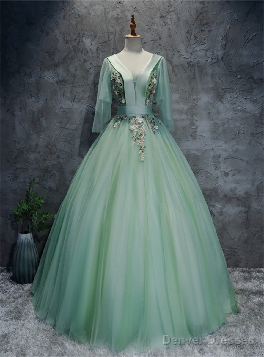 Light Green Tulle V-neck Short Sleeve Quinceanera Dress Main image