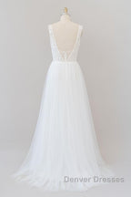 Long A-line Open Back V-neck Lace Tulle Wedding Dress