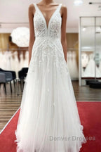 Long A-line Sleeveless Tulle Lace Appliques Open Back Wedding Dress