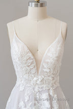Long A-line Spaghetti Strap Lace Appliques Tulle Backless Wedding Dress