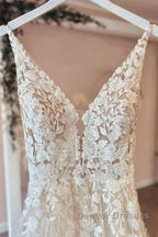 Long A-Line Tulle Appliques Lace Spaghetti Straps V-neck Backless Wedding Dress