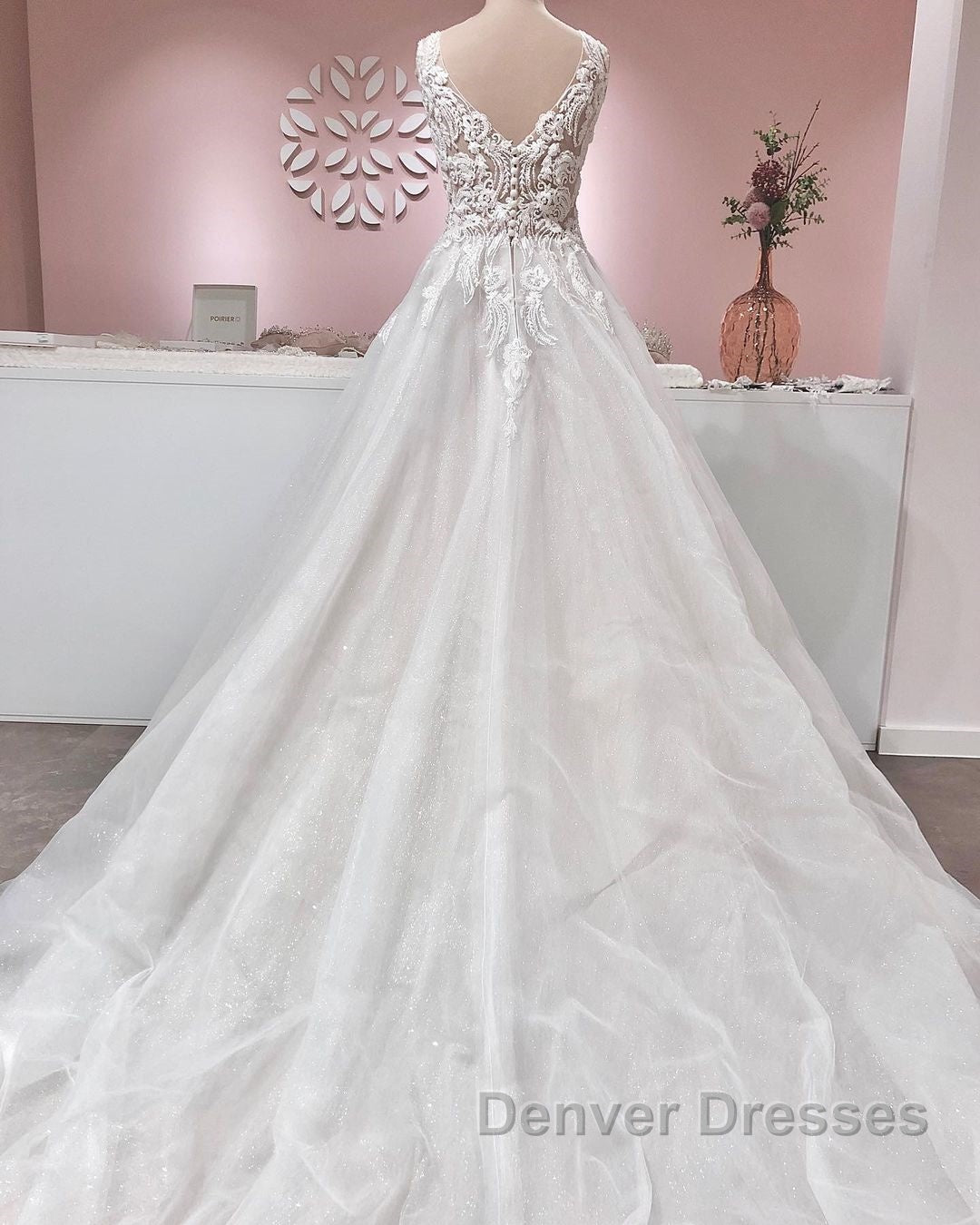 Long A-line V-neck Appliques Lace Backless Tulle Ruffles Wedding Dress Secondary image