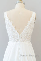 Long A-line V-neck Appliques Lace Chiffon Wedding Dress