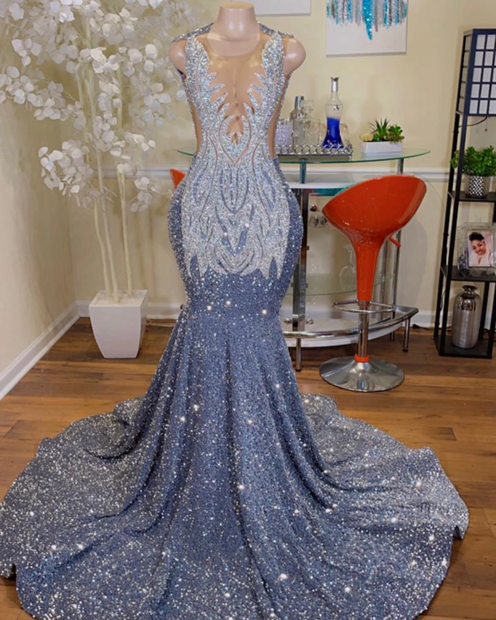 Long Mermaid Prom Dress Sparkly Diamond Sheer Scoop Neckline Silver Sequined Black Girl Prom Formal Gowns