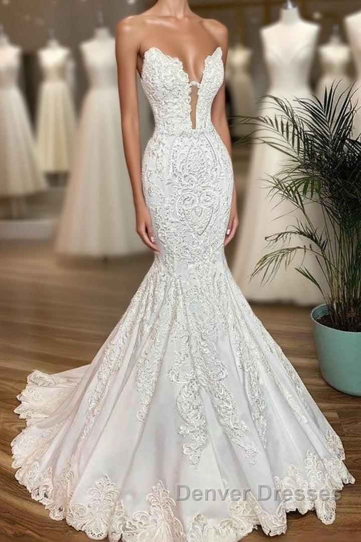 Long Mermaid Strapless Appliques Lace Satin Wedding Dress Main image