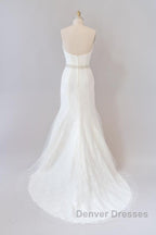 Long Mermaid Strapless Tulle Lace Wedding Dress