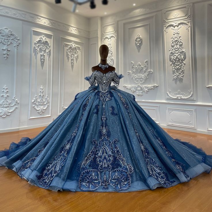 Luxurious And Exquisite Long  Ball Gown Main image