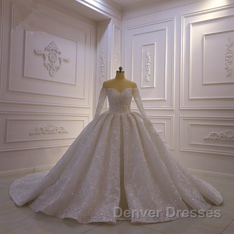 Luxurious Ball Gown Long Sleevess 3D Lace Sweetheart Long Wedding Dress