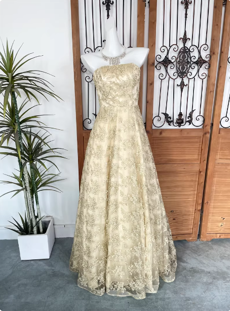 Luxurious Champagne Gold A-Line Strapless Embroidered Lace Tulle Long Prom Dress Evening Dress