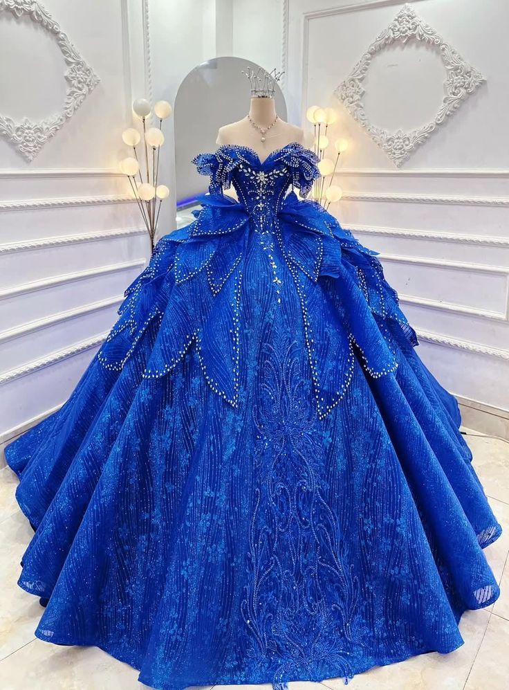 Luxurious And Exquisite Long  Ball Gown Main image