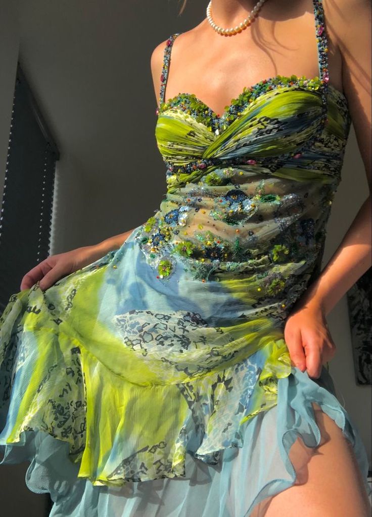 Luxurious Spaghetti Straps Beaded Sequin Ruffles Chiffon Evening Dress Outfits Main image