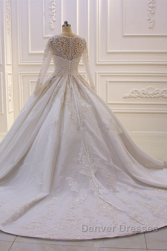 Luxurious White Long Sleevess Appliques Beadings Wedding Dress