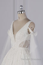 Luxury V-Neck Beadings Wedding Dress Tulle Sleeveless Sequined Bridal Gowns