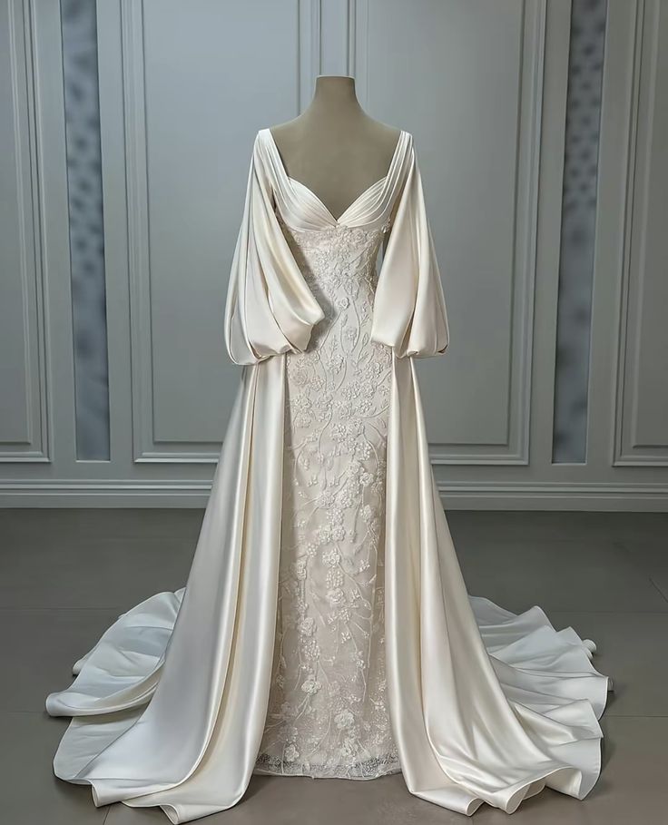 Luxury Wedding Dress, Ivory Satin Lace A-Line Bridal Gowns Main image