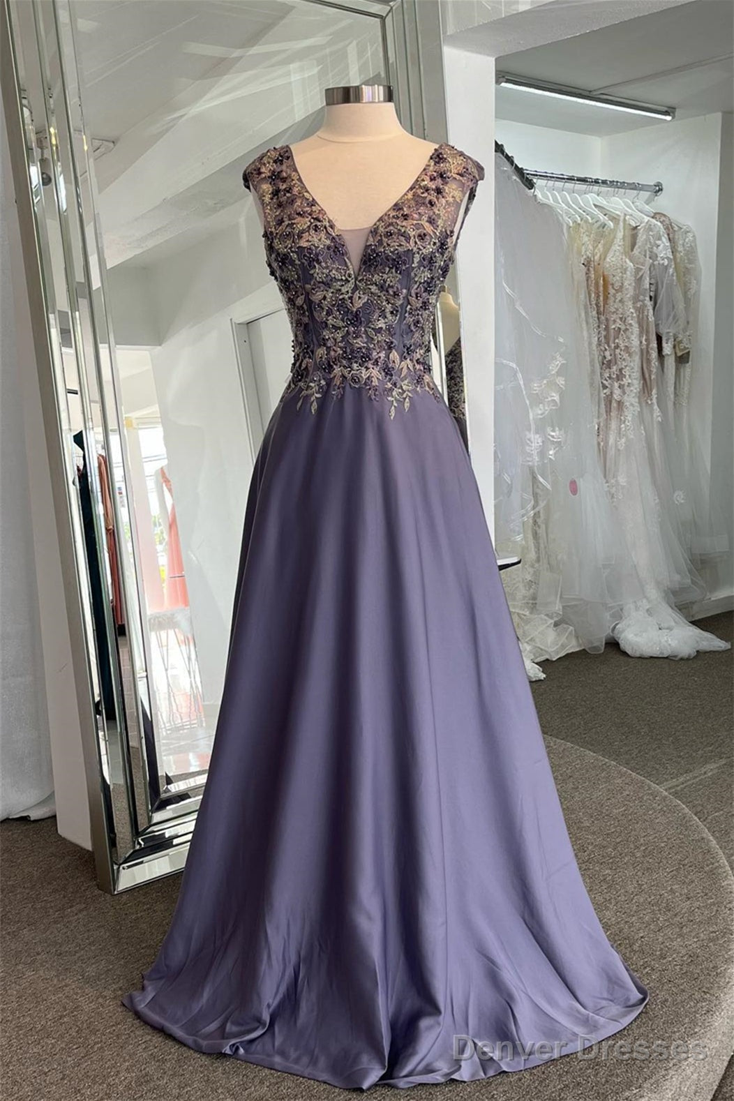 Lavender Plunging V Neck Sleeveless Beaded Appliques Long Formal Dress Main image
