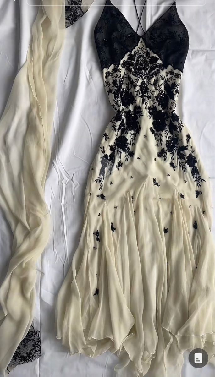 Mermaid Spaghetti Strap Chiffon Applique Long Prom Dress Temperament Party Dress