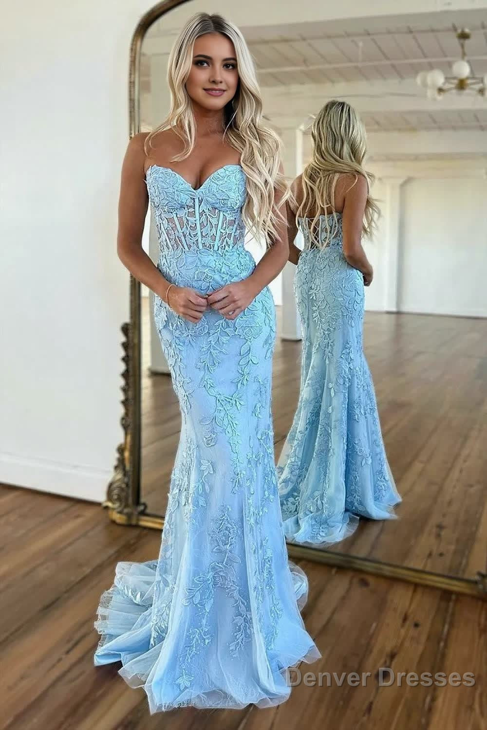 Mermaid Strapless Lace Prom Dress With Appliques Main image
