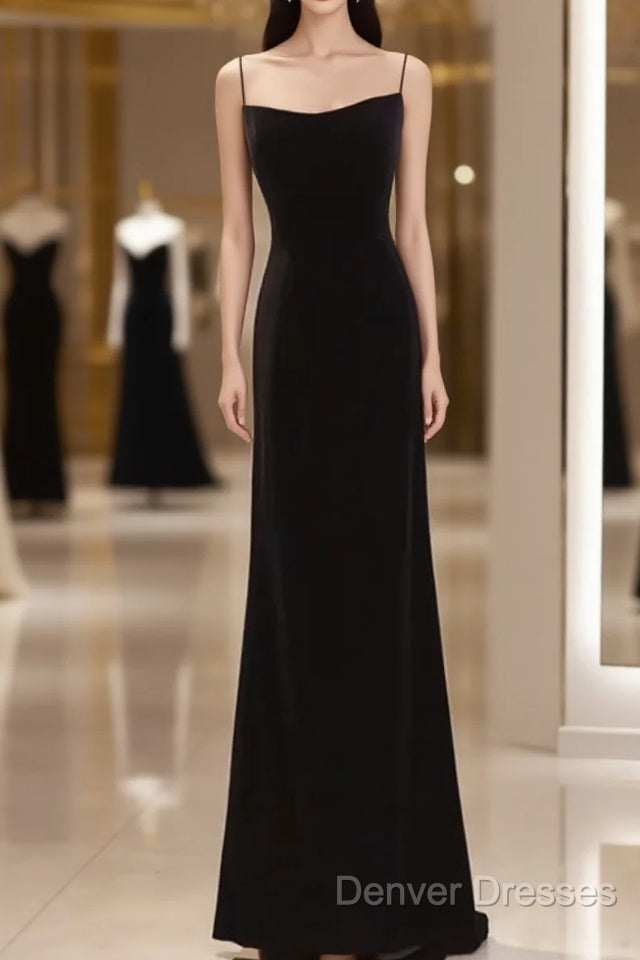 Mermaid Straps Black Velvet Long Prom Dress Main image