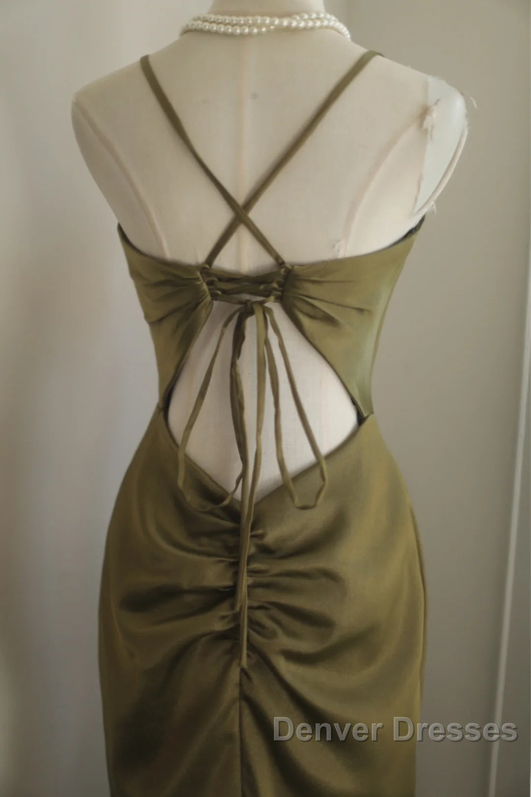 Mermaid V-Neck Satin Long Prom Dress Elegant Spaghetti Strap Formal Dress