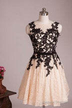 Modern A-Line Jewel Knee Length Lace Homecoming Dress With Appliques