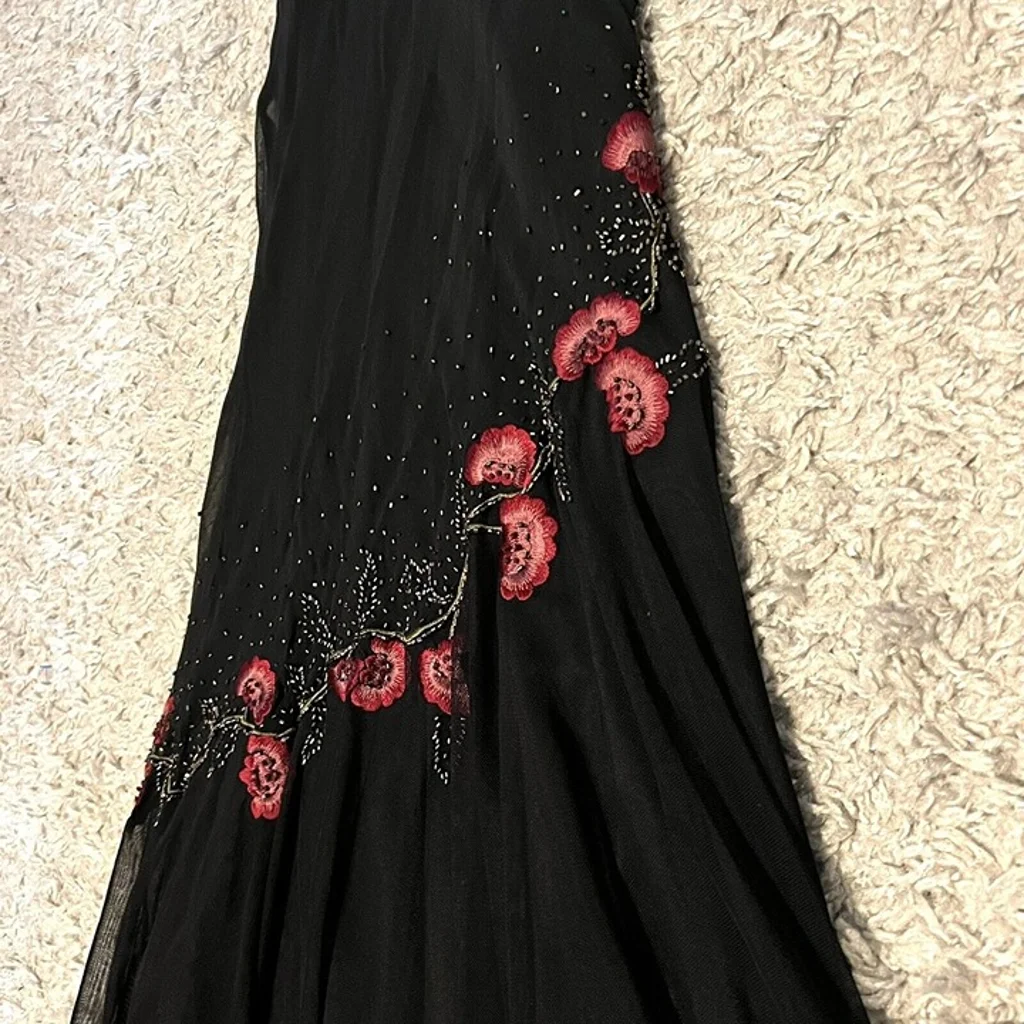 Modest Black Long Prom Dress With Flowers 22Th Birthday Outfits