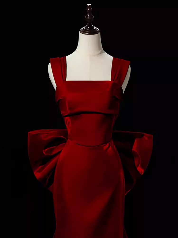 Modest Mermaid Straps Long Sleeveless Red Prom Dress