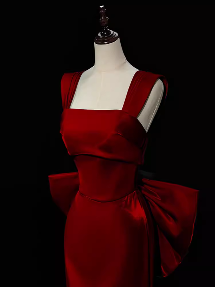 Modest Mermaid Straps Long Sleeveless Red Prom Dress