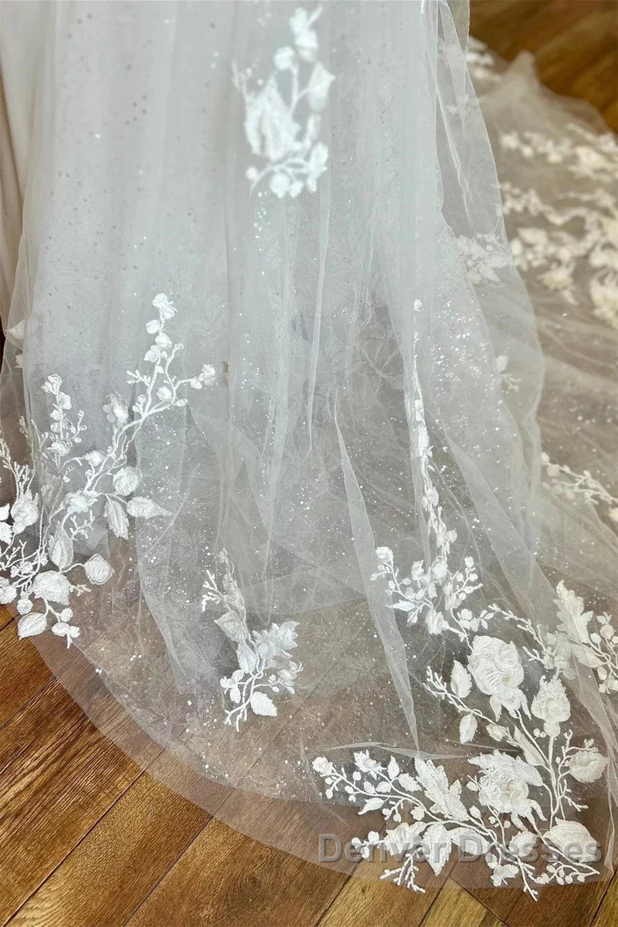 Off-The-Shoulder Appliques Straps Sweeping Long Wedding Dress