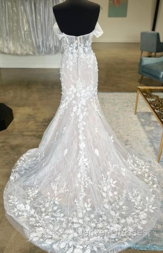 Off The Shoulder Mermaid Lace Wedding Dress Secondary image