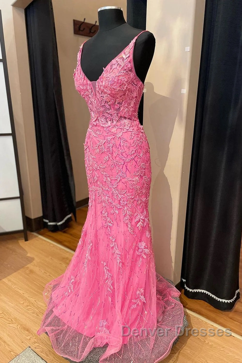 Pink Corset Prom Dress Elegnat A Line Deep V Neck Party Evening Dress with Appliques Secondary image