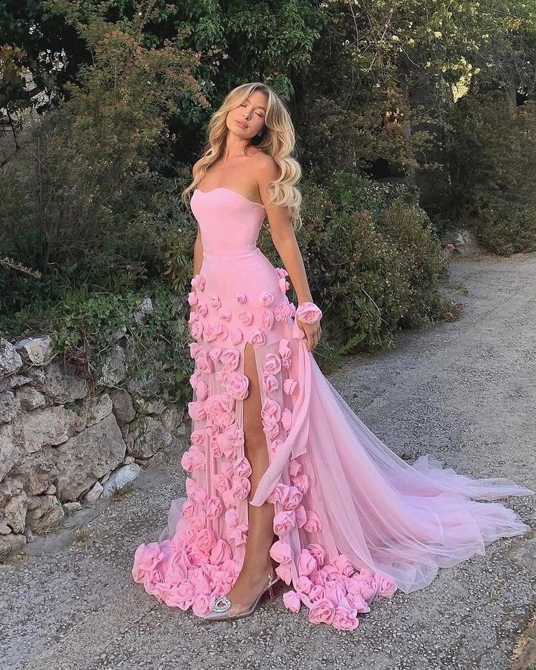 Elegant Pink Strapless 3D Flowers Tulle Mermaid Long Prom Dress With Slit