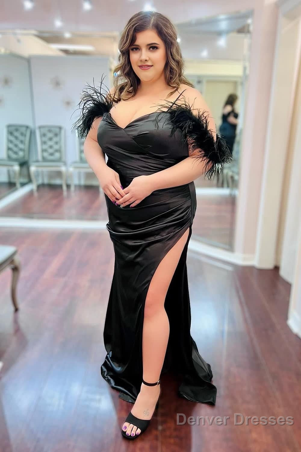 Plus Size Mermaid Black Long Prom Dress with Feathers Main image
