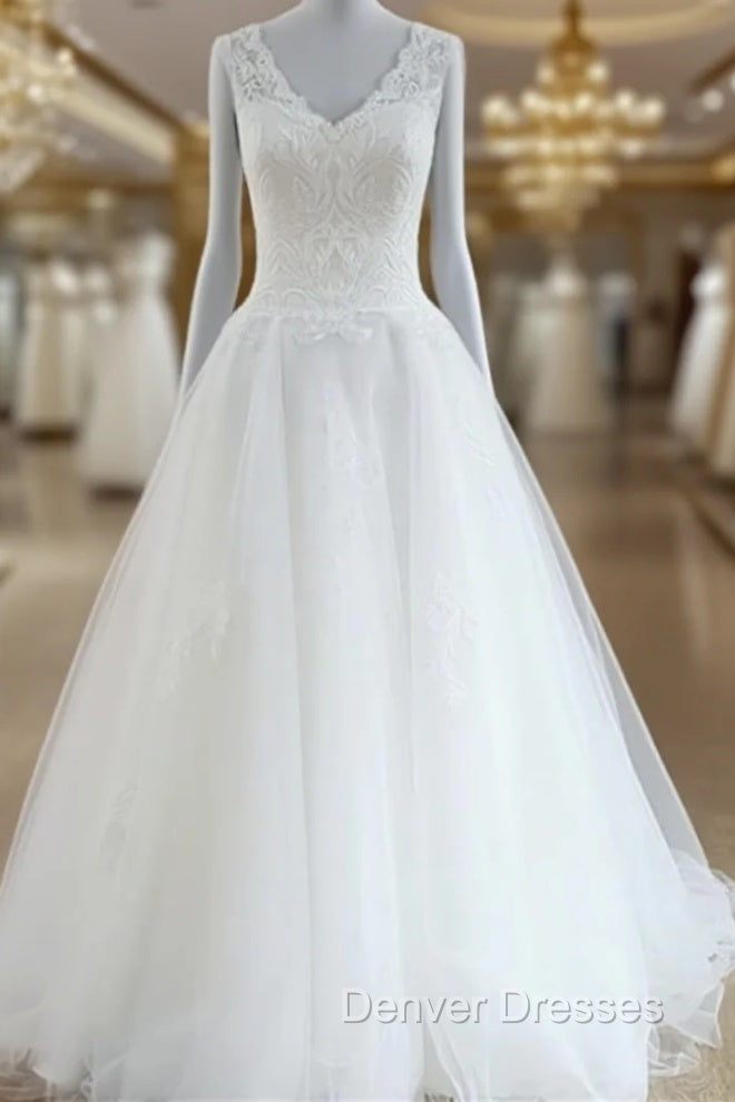 Plus Size Princess V-Neck Wedding Dress Lace Embroidery Main image
