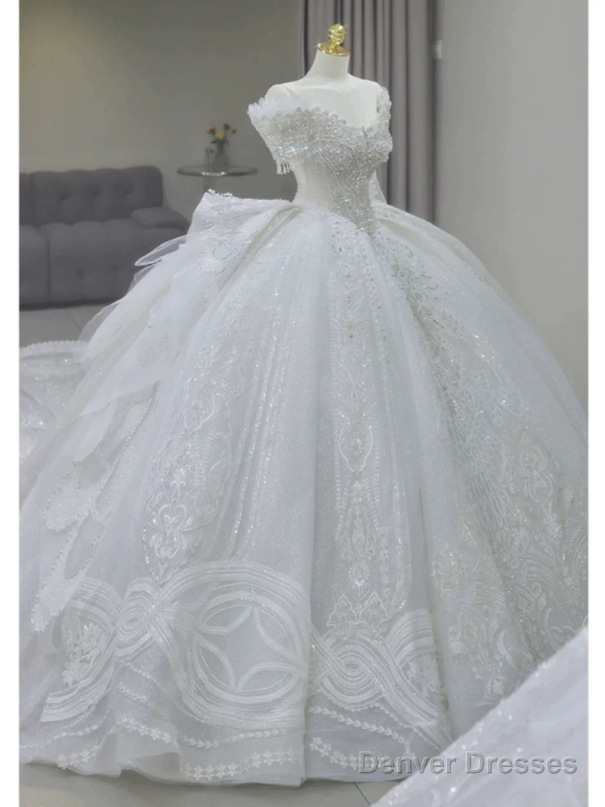 Pretty Ball Gown Off The Shoulder Short Sleeves Sequin White Wedding Dresses Brides Dress Main image