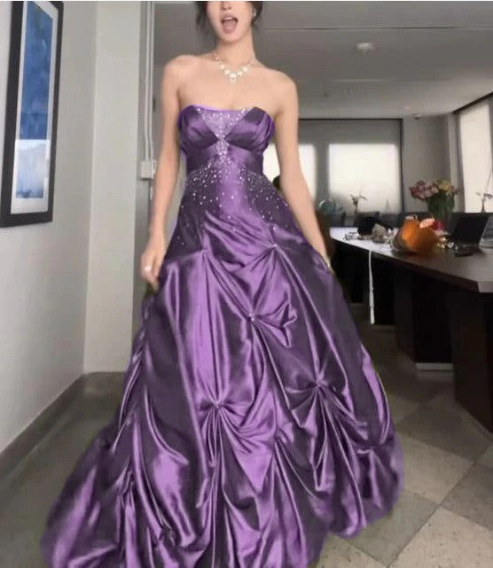 Pretty Forest Green A-Line Long Prom Dress With Silver Beads Sweet Strapless Satin Evening Dress