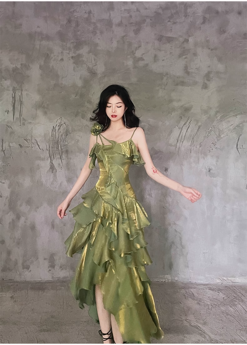 Pretty Irregular Ruffled Spaghetti Straps Green Prom Dress With Detachable Rose Long Birthday Dress For Women Secondary image