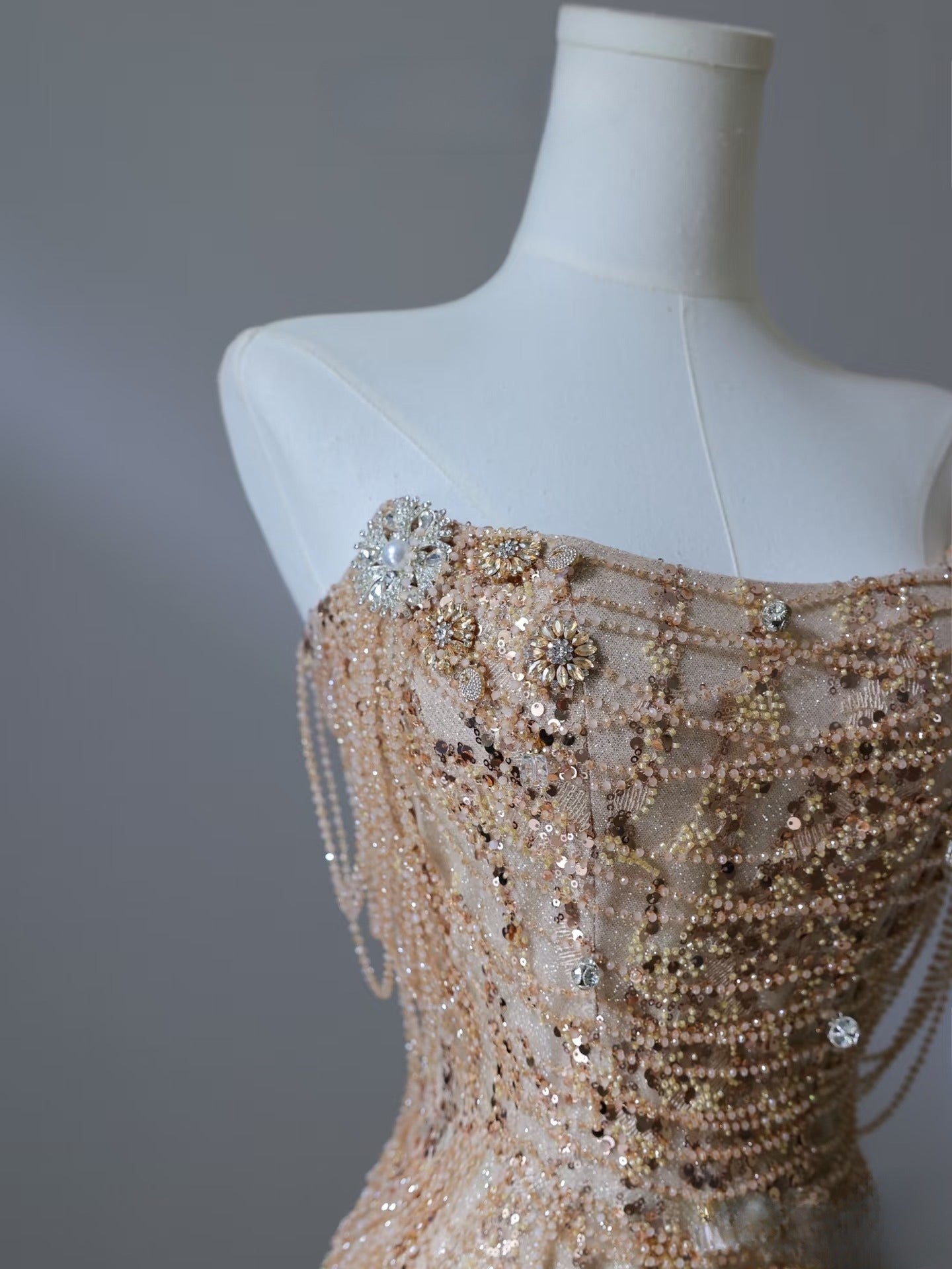Pretty Mermaid Strapless Gold Sequin Beads Long Prom Dress Formal Evening Dress