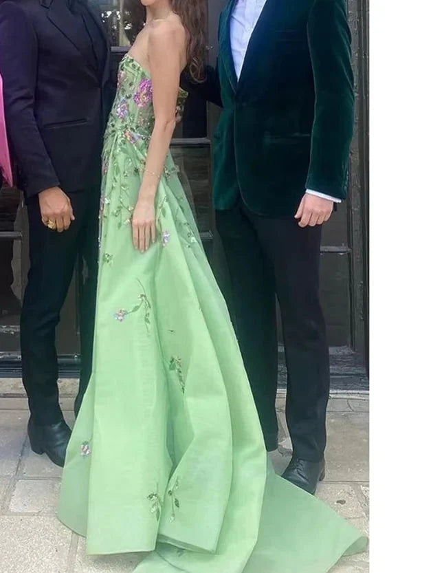 Pretty Sheath Strapless Green Floor Length Evening Dress Organza Prom Dress With Embroidered