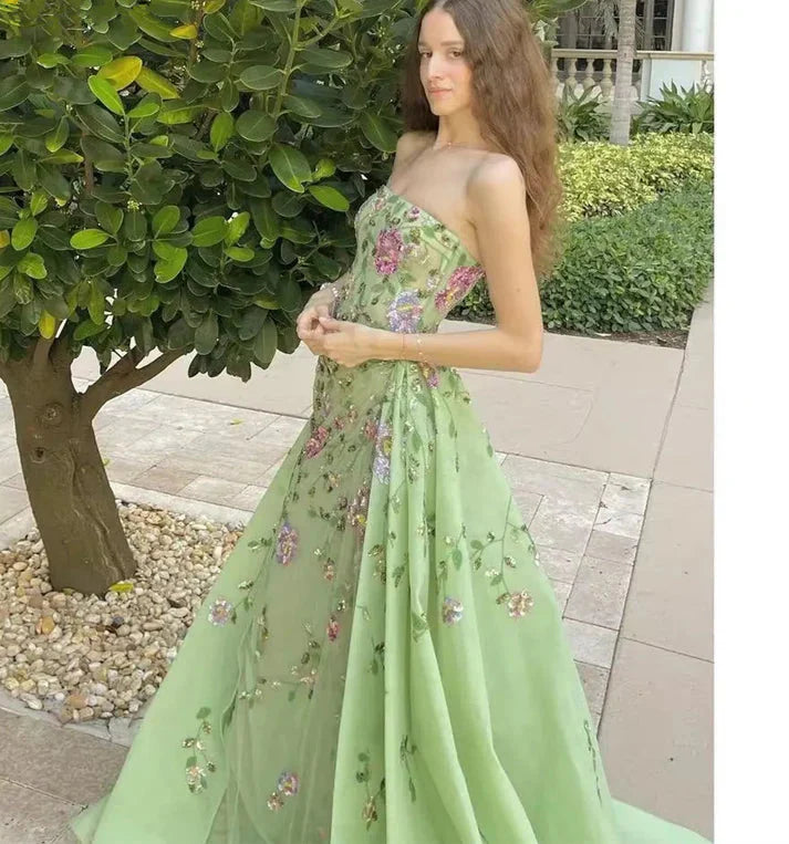 Pretty Sheath Strapless Green Floor Length Evening Dress Organza Prom Dress With Embroidered Main image