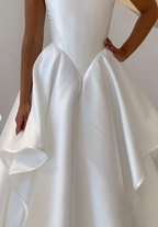 Pretty Wedding Dress Ball Gown Strapless White Satin Long Wedding Dresses Bridal Gowns
