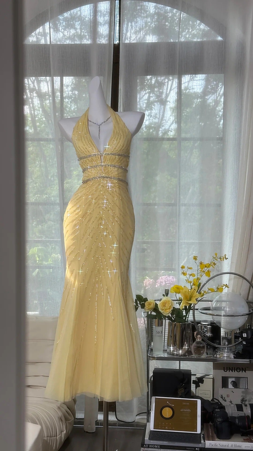 Pretty Yellow Sequin Halter Neck Backless Mermaid Prom Dress Main image