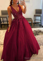 Princess A-line V Neck Sleeveless Sweep Train Tulle Prom Dresses With Appliqued Beading