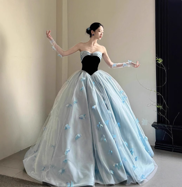 Princess Light Blue Sweetheart Neck 3D Butterfly Embellished Tulle Satin Long Prom Dress Evening Dress