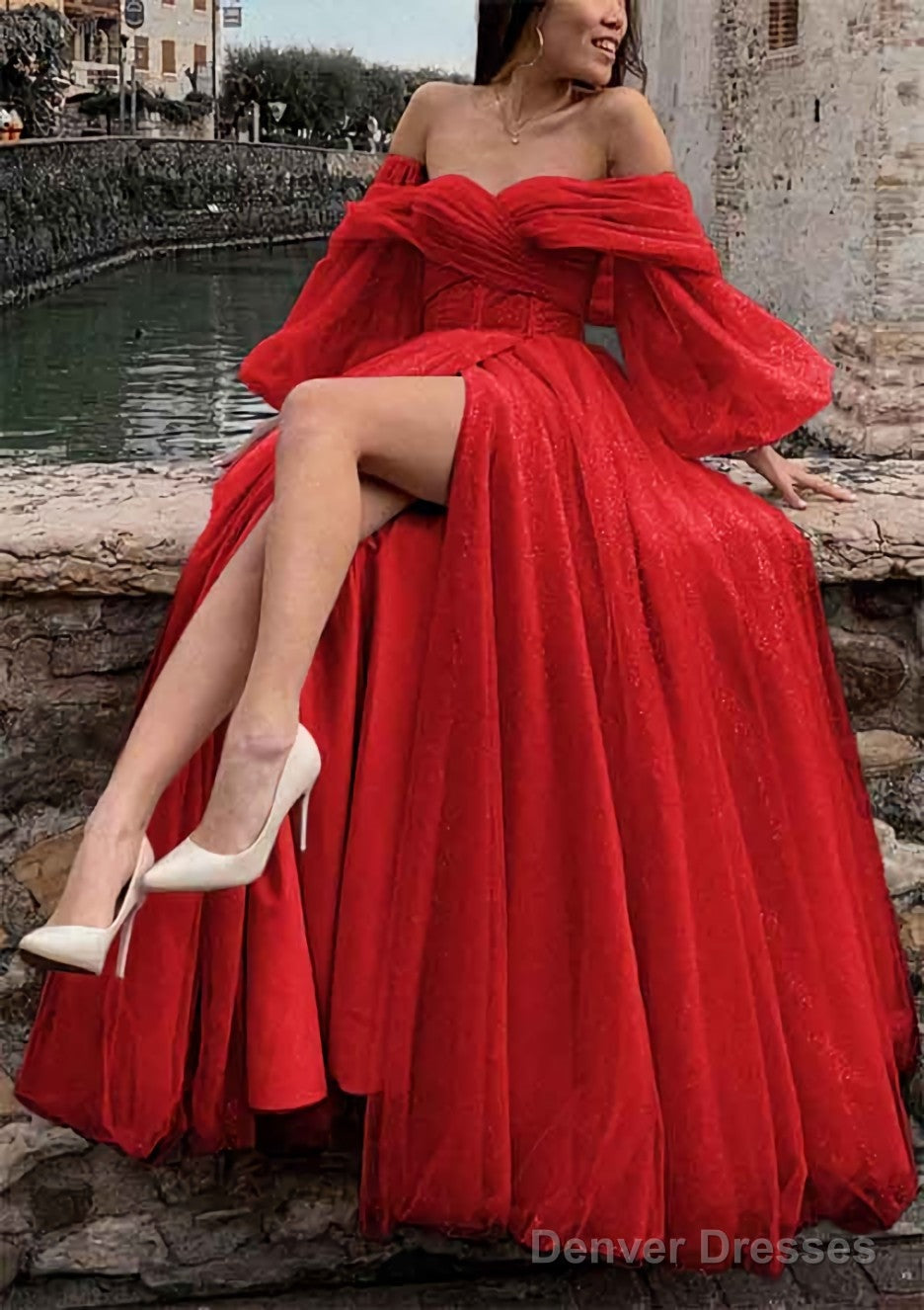 Princess Off-the-Shoulder Sweep Train Tulle Prom Dresses With Pleated Split