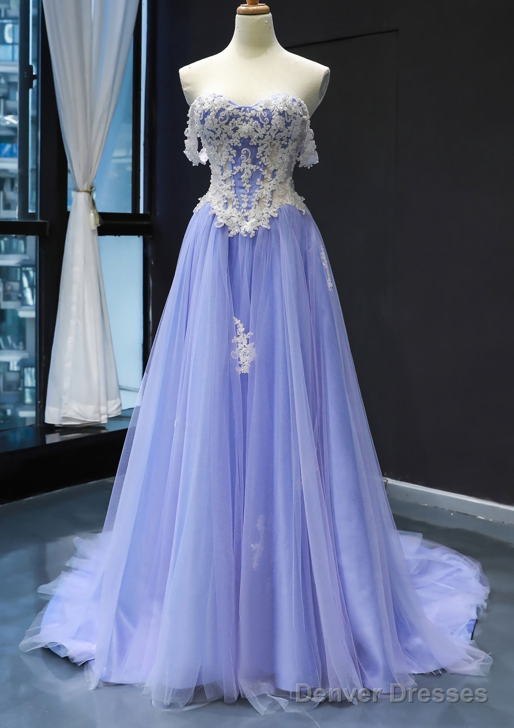 Princess Off-the-Shoulder Sweep Train Tulle Satin Prom Dresses With Appliqued Main image