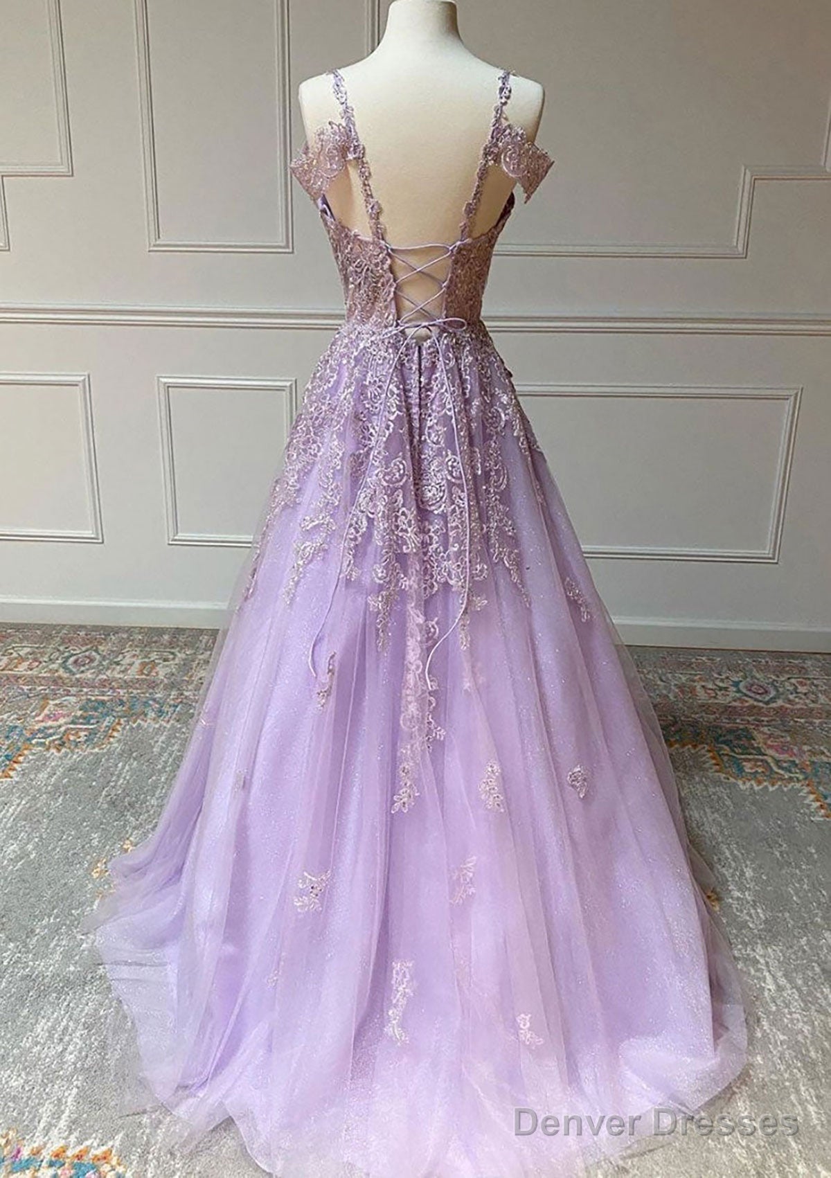 Princess Spaghetti Straps Floor-Length Tulle Prom Dress With Beading Appliqued
