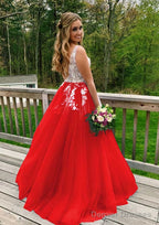 Princess V Neck Sweep Train Tulle Prom Dresses With Appliqued