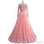 of Appliques long neck O a line long veils Evening Dresses